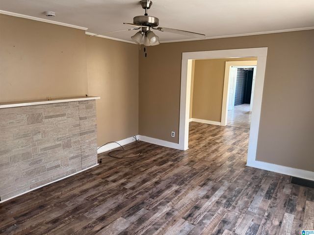 207 S DAVIS AVENUE, Sylacauga, AL 35150