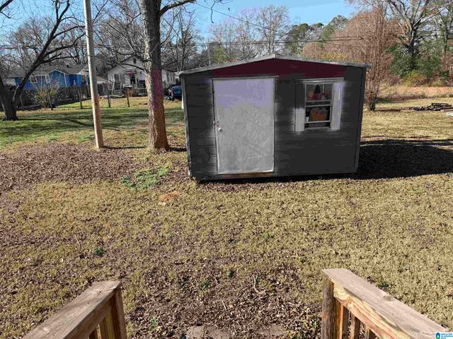 207 S DAVIS AVENUE, Sylacauga, AL 35150