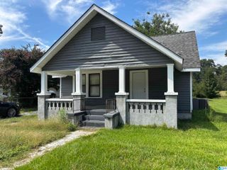 207 S DAVIS AVENUE, Sylacauga, AL 35150