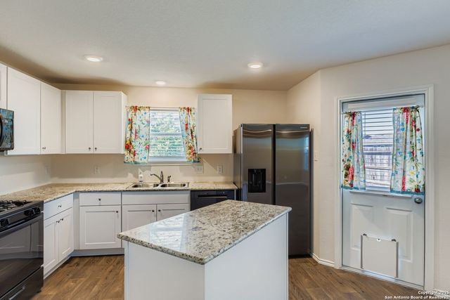 15454 Shortwing, San Antonio, TX 78253