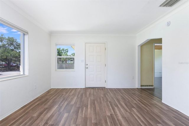 441 57TH STREET N, St Petersburg, FL 33710