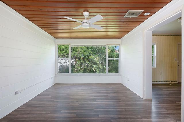 441 57TH STREET N, St Petersburg, FL 33710