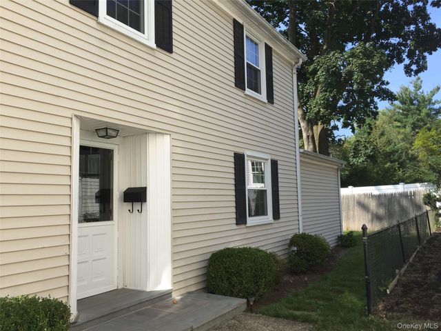98 Glen Oaks Drive, Rye, NY 10580