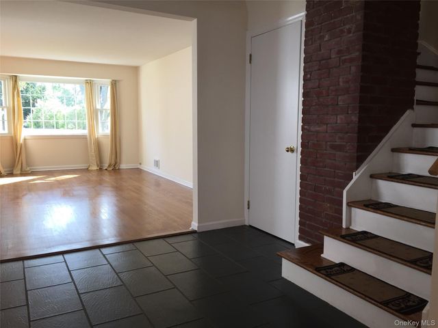 98 Glen Oaks Drive, Rye, NY 10580