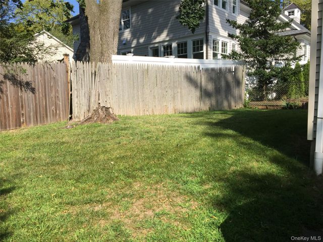 98 Glen Oaks Drive, Rye, NY 10580