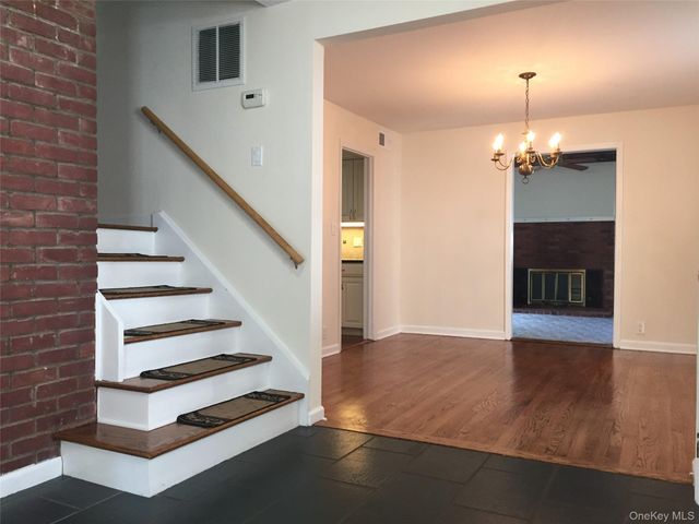 98 Glen Oaks Drive, Rye, NY 10580