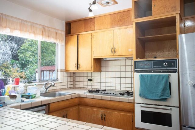 1270 Alicante Drive, Pacifica, CA 94044