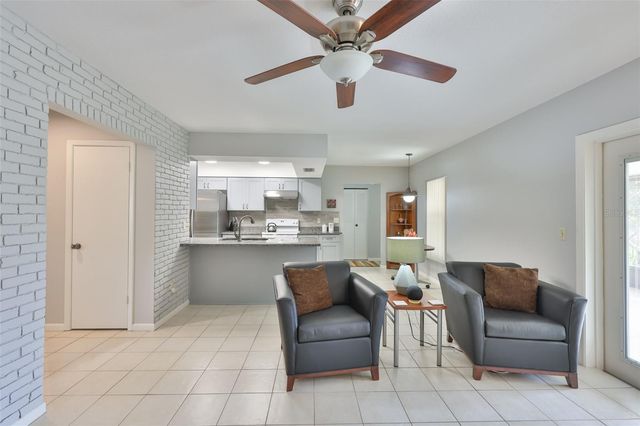 3718 SAND PEBBLE DRIVE, Valrico, FL 33596