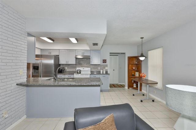 3718 SAND PEBBLE DRIVE, Valrico, FL 33596