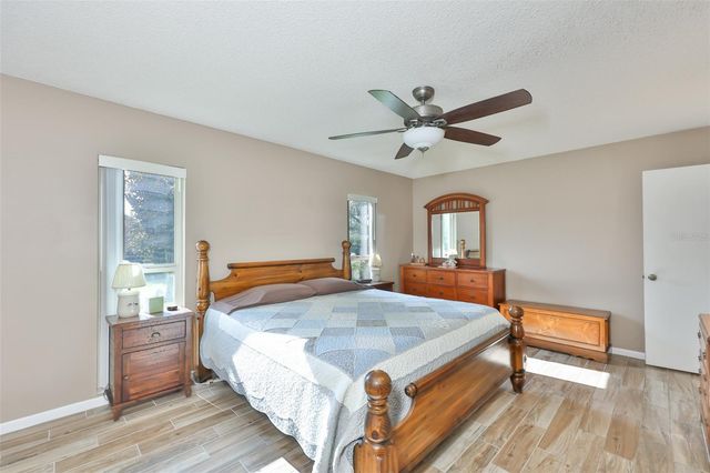 3718 SAND PEBBLE DRIVE, Valrico, FL 33596
