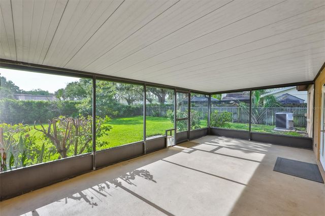 3718 SAND PEBBLE DRIVE, Valrico, FL 33596