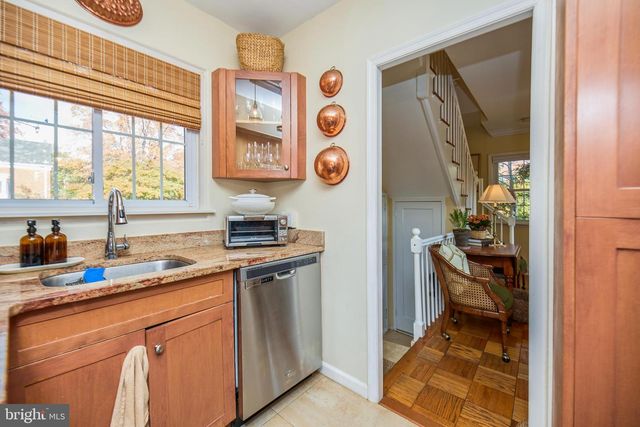 1638 MOUNT EAGLE PL, Alexandria, VA 22302