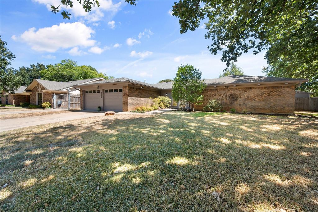 2709 Burnwood Court, Arlington, TX 76016 — photo 3