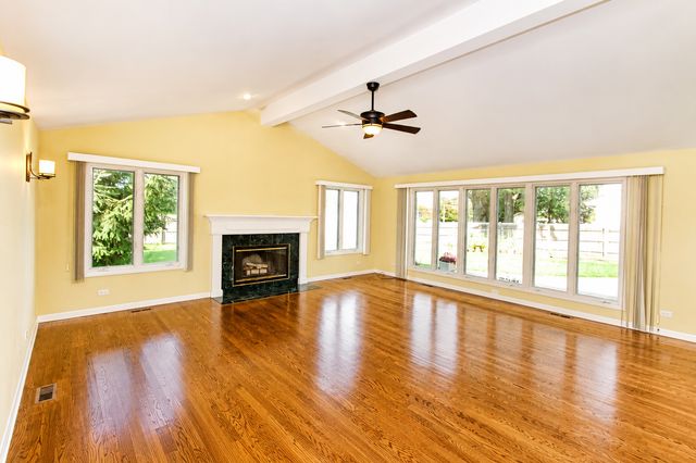 510 Burr Oak Drive, Lake Zurich, IL 60047