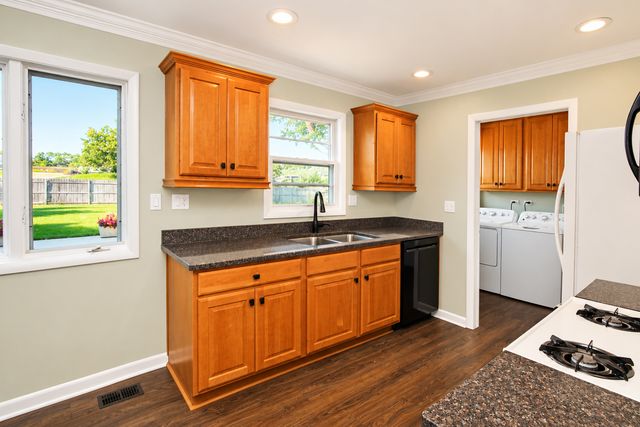 510 Burr Oak Drive, Lake Zurich, IL 60047