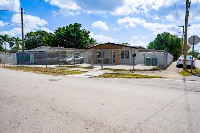 1990 NW 154th Street, Miami Gardens, FL 33054
