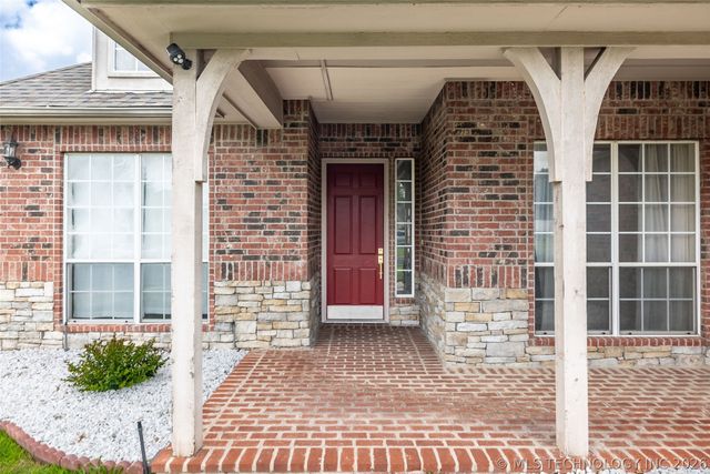 3701 N Narcissus Avenue, Broken Arrow, OK 74012