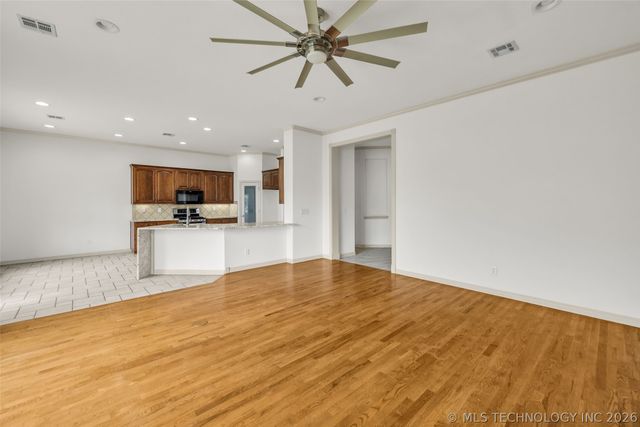 3701 N Narcissus Avenue, Broken Arrow, OK 74012