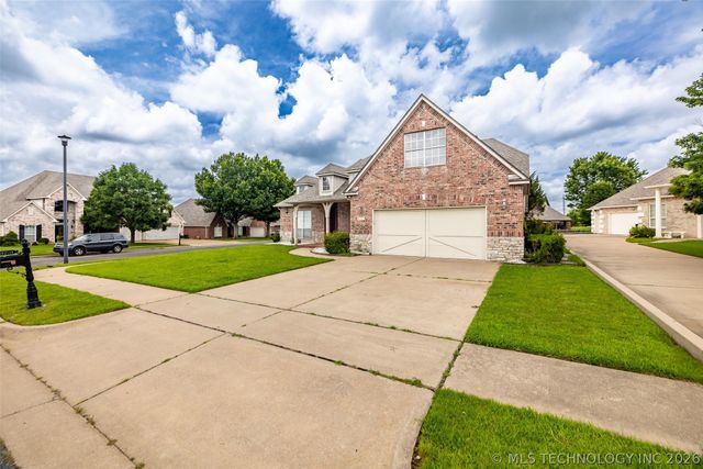 3701 N Narcissus Avenue, Broken Arrow, OK 74012