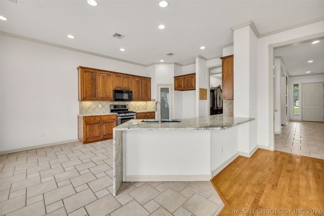 3701 N Narcissus Avenue, Broken Arrow, OK 74012