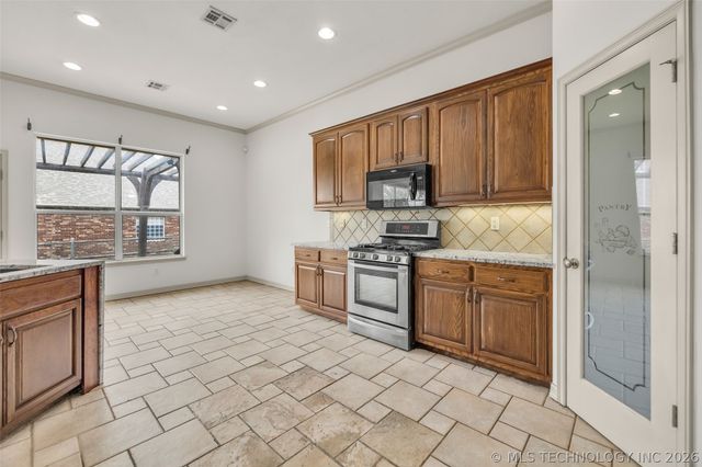 3701 N Narcissus Avenue, Broken Arrow, OK 74012