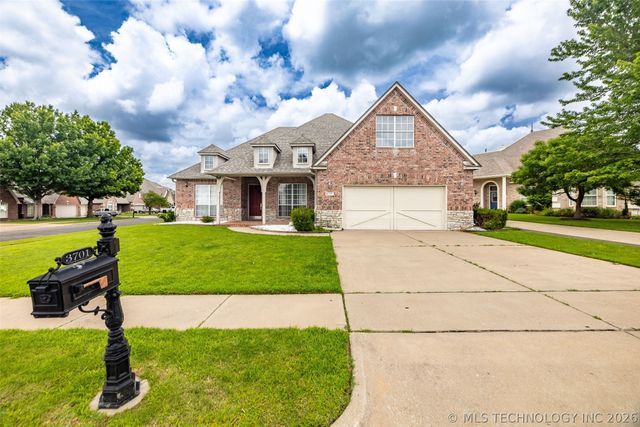3701 N Narcissus Avenue, Broken Arrow, OK 74012
