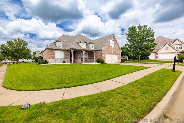 3701 N Narcissus Avenue, Broken Arrow, OK 74012