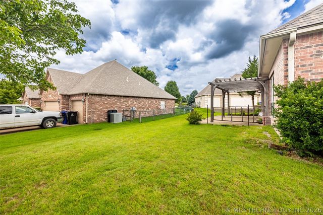 3701 N Narcissus Avenue, Broken Arrow, OK 74012