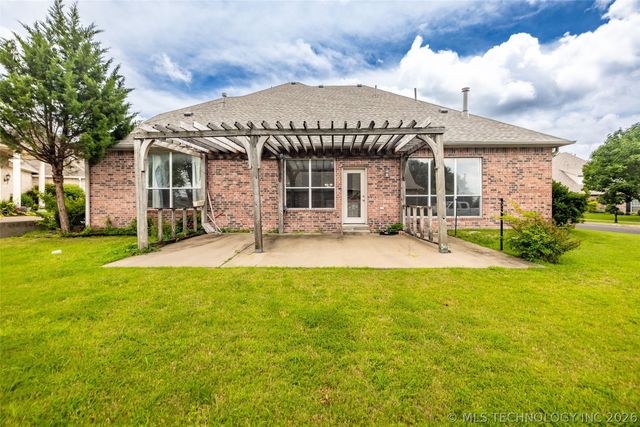 3701 N Narcissus Avenue, Broken Arrow, OK 74012