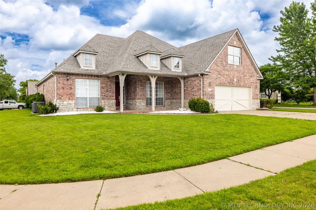3701 N Narcissus Avenue, Broken Arrow, OK 74012