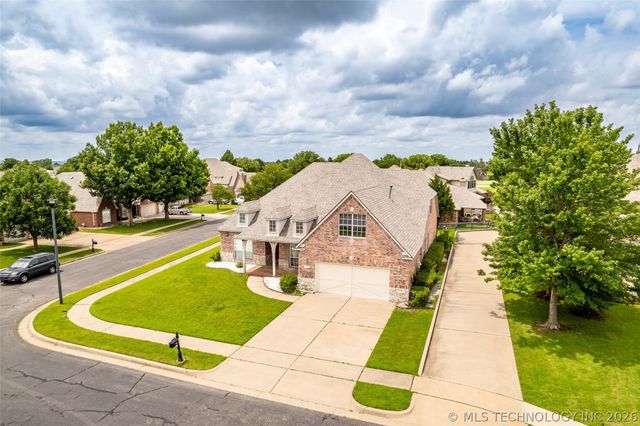 3701 N Narcissus Avenue, Broken Arrow, OK 74012