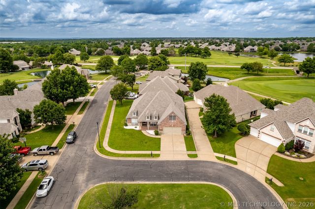 3701 N Narcissus Avenue, Broken Arrow, OK 74012