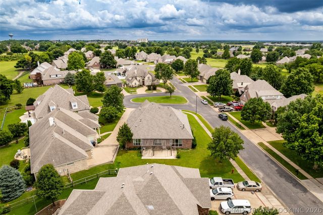 3701 N Narcissus Avenue, Broken Arrow, OK 74012