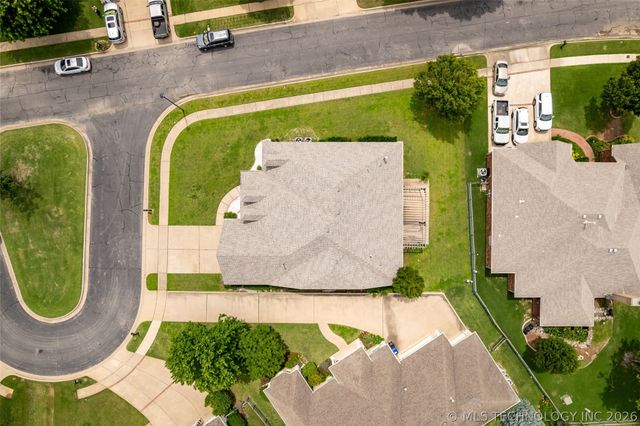 3701 N Narcissus Avenue, Broken Arrow, OK 74012