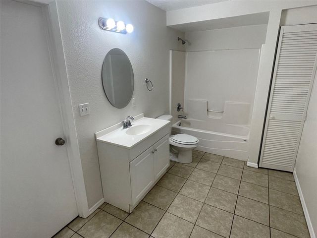 6411 26TH STREET W, Bradenton, FL 34207