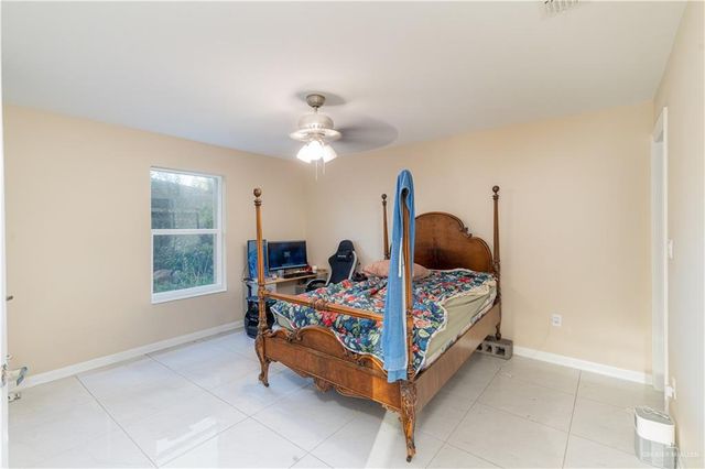 505 S Clifford S Drive, Weslaco, TX 78596