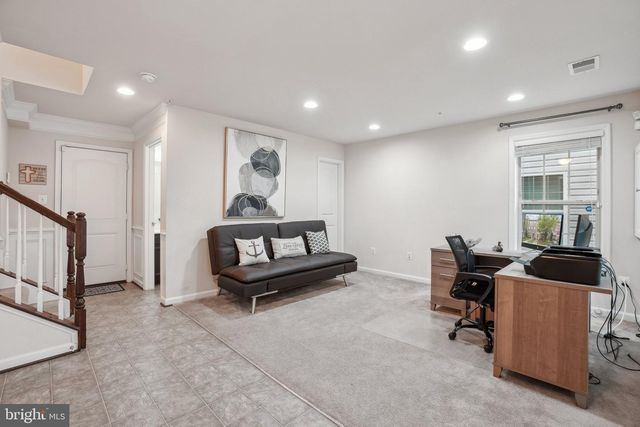 9810 SMITHVIEW PLACE, Lanham, MD 20706