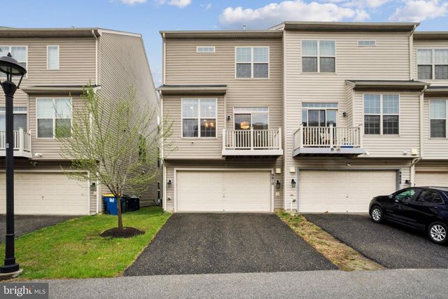 9810 SMITHVIEW PLACE, Lanham, MD 20706