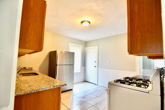 42 Colonial Ave 2, Boston, MA 02124