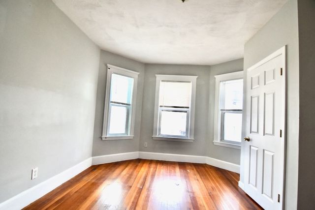 42 Colonial Ave 2, Boston, MA 02124
