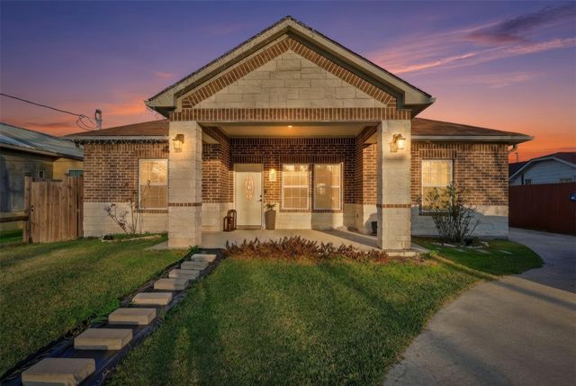 12306 Penn Street, Crosby, TX 77532