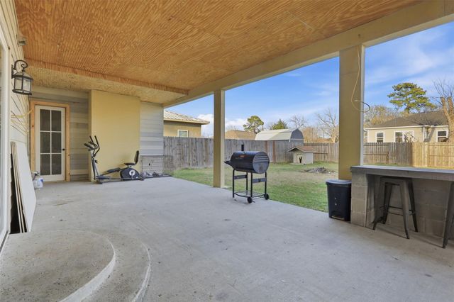 12306 Penn Street, Crosby, TX 77532