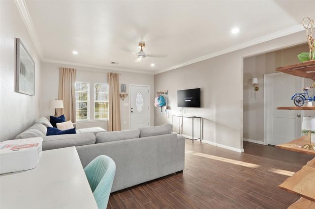 12306 Penn Street, Crosby, TX 77532