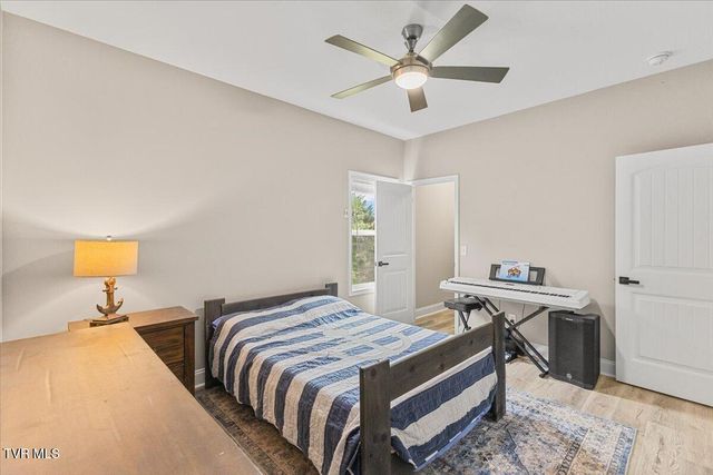 250 Burnetts Chapel Lane, Greeneville, TN 37743