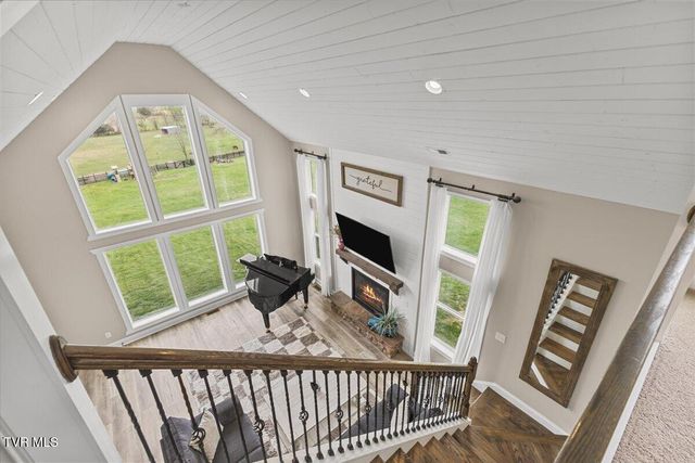 250 Burnetts Chapel Lane, Greeneville, TN 37743