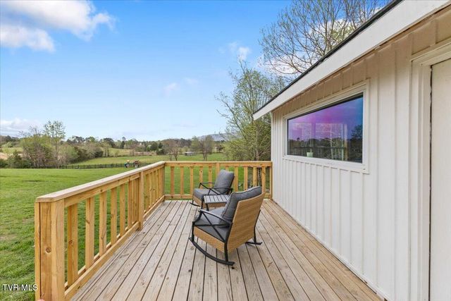 250 Burnetts Chapel Lane, Greeneville, TN 37743
