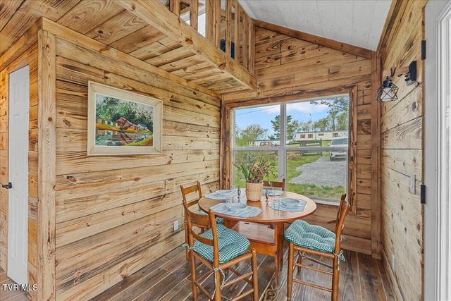 250 Burnetts Chapel Lane, Greeneville, TN 37743