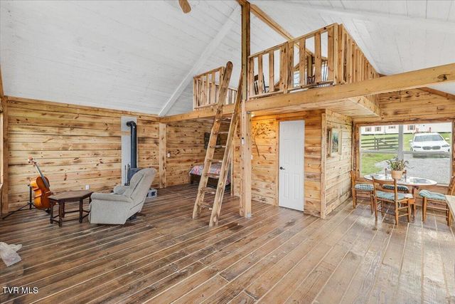 250 Burnetts Chapel Lane, Greeneville, TN 37743