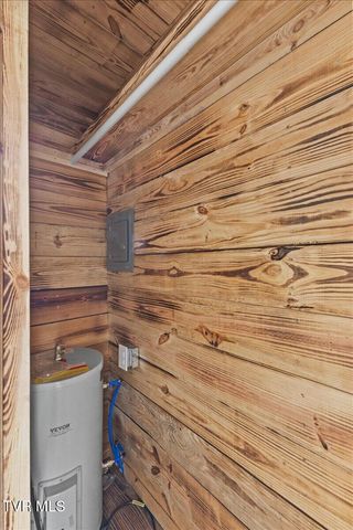 250 Burnetts Chapel Lane, Greeneville, TN 37743