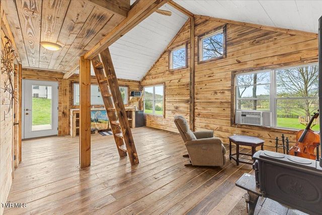 250 Burnetts Chapel Lane, Greeneville, TN 37743